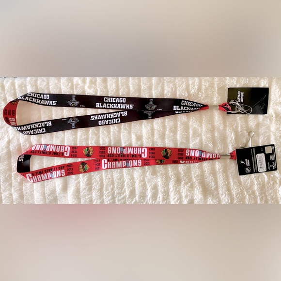 Stanley Cup Chicago Blackhawks Lanyards (set of 2), Stanley 6x Winners - Picture 2 of 5